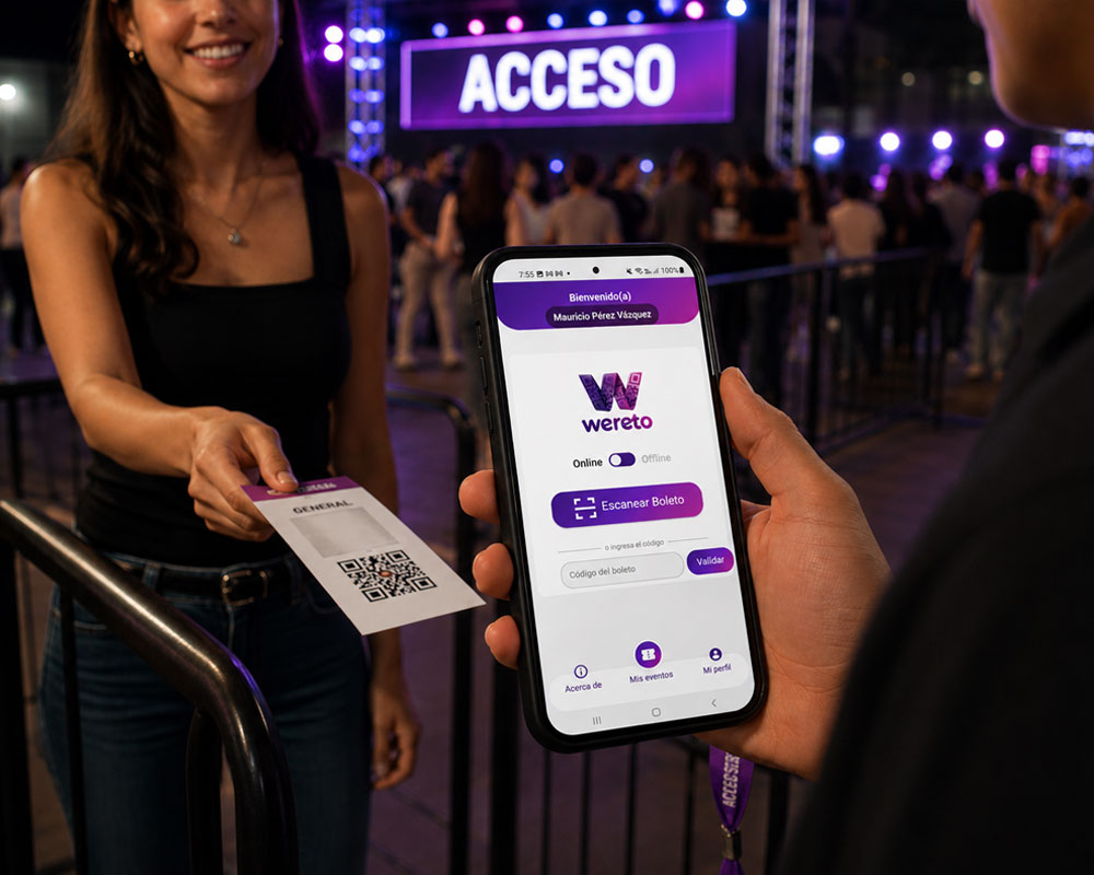 Asistente entregando su boleto con código QR mientras el personal lo valida con la app Wereto Access en la entrada del evento